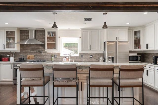 3791 Multiview Drive, Los Angeles, CA 90068