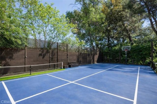 3791 Multiview Drive, Los Angeles, CA 90068