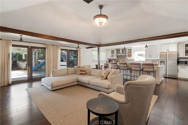 3791 Multiview Drive, Los Angeles, CA 90068