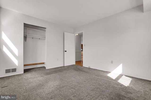 4623 WISSAHICAN AVE, Rockville, MD 20853