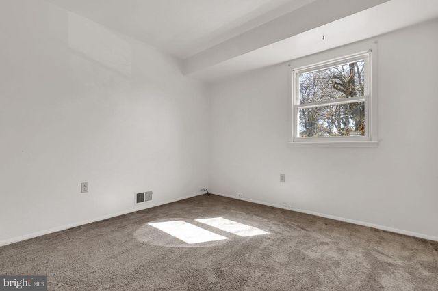 4623 WISSAHICAN AVE, Rockville, MD 20853