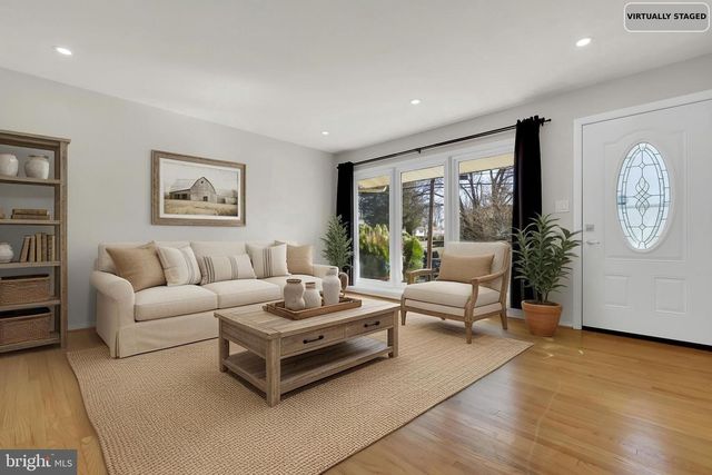 4623 WISSAHICAN AVE, Rockville, MD 20853