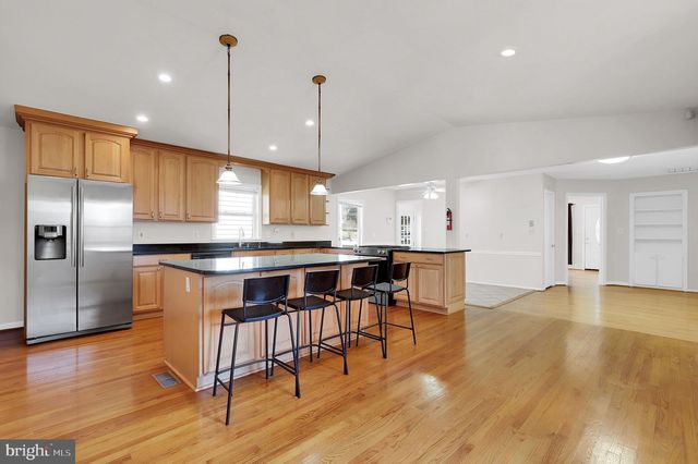 4623 WISSAHICAN AVE, Rockville, MD 20853