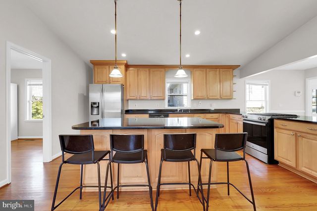 4623 WISSAHICAN AVE, Rockville, MD 20853