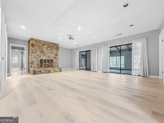 107 Stratford Court, Peachtree City, GA 30269