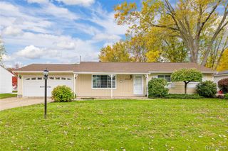 27800 Ponchartrain Street, Harrison Twp, MI 48045