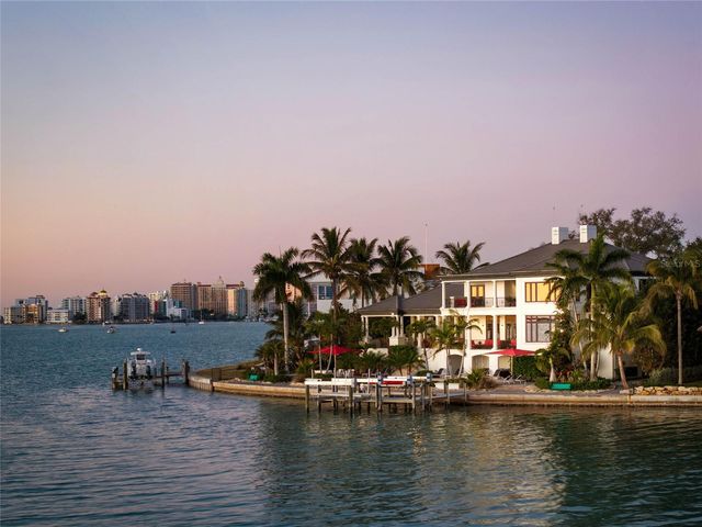 1204 HILLVIEW DRIVE, Sarasota, FL 34239