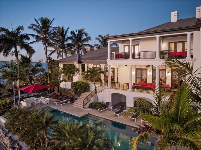 1204 HILLVIEW DRIVE, Sarasota, FL 34239