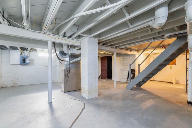 304 DIVISION STREET, Neenah, WI 54956