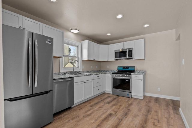 304 DIVISION STREET, Neenah, WI 54956