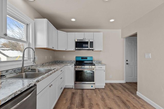 304 DIVISION STREET, Neenah, WI 54956