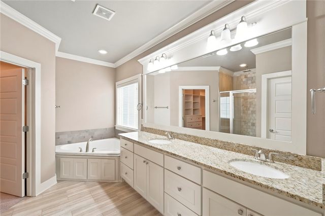 1010 Charing Cross, Cave Springs, AR 72718