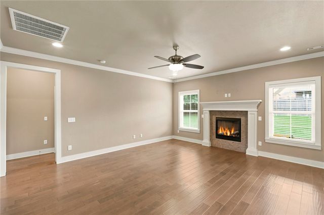 1010 Charing Cross, Cave Springs, AR 72718