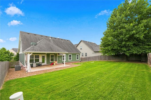 1010 Charing Cross, Cave Springs, AR 72718