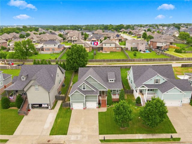 1010 Charing Cross, Cave Springs, AR 72718