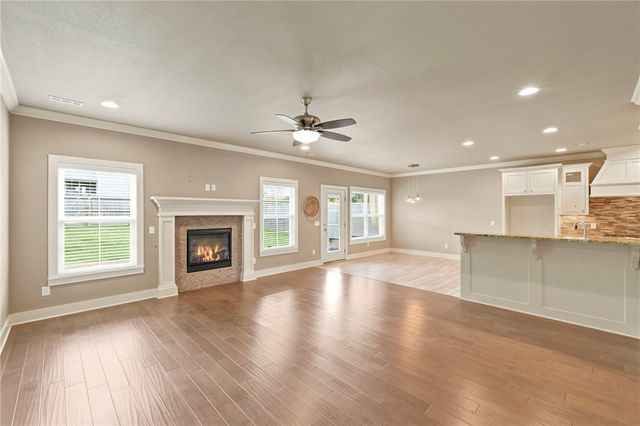 1010 Charing Cross, Cave Springs, AR 72718