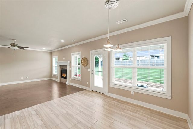 1010 Charing Cross, Cave Springs, AR 72718