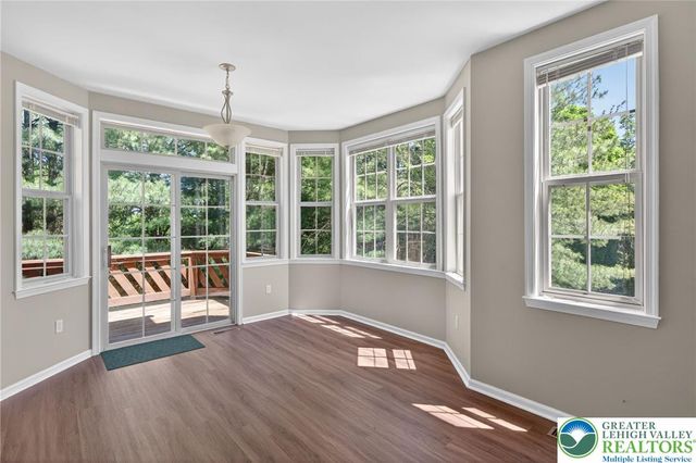 4073 Waterford Drive, Upper Saucon Twp, PA 18034
