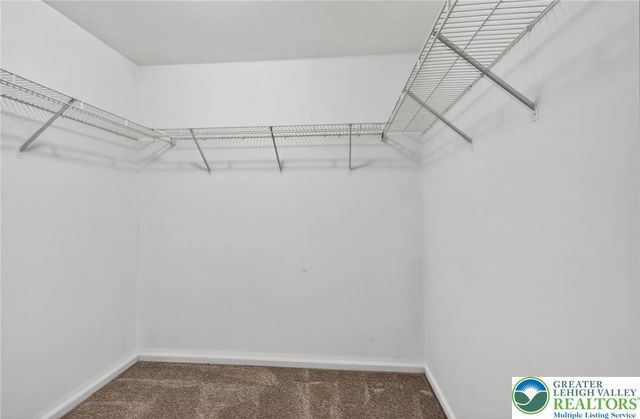 4073 Waterford Drive, Upper Saucon Twp, PA 18034