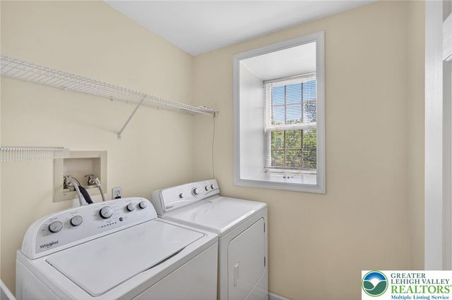 4073 Waterford Drive, Upper Saucon Twp, PA 18034
