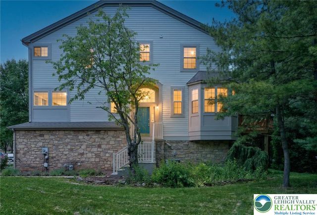 4073 Waterford Drive, Upper Saucon Twp, PA 18034