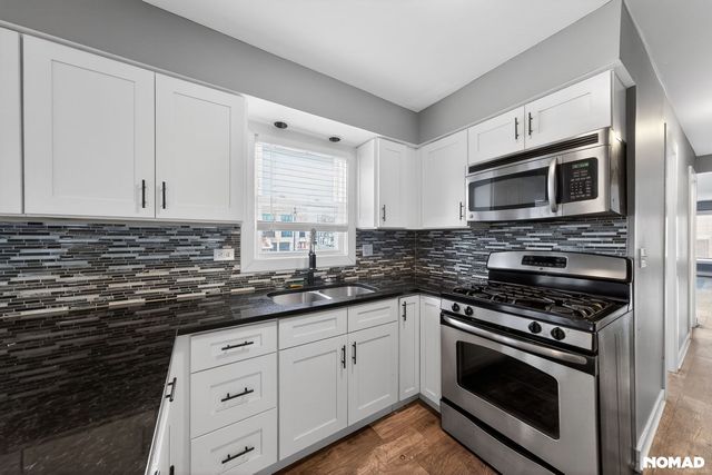 7249 W Belmont Avenue, Chicago, IL 60634