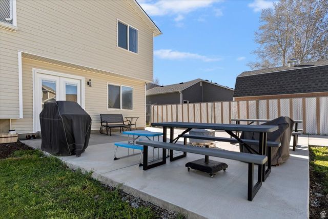 993 N WHITE PINE DR, Tooele, UT 84074