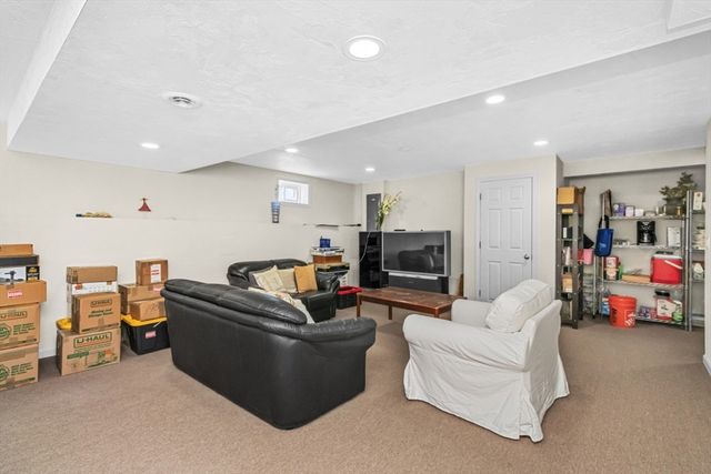 1 Brewster Rd, Randolph, MA 02368