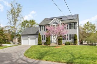 1 Brewster Rd, Randolph, MA 02368