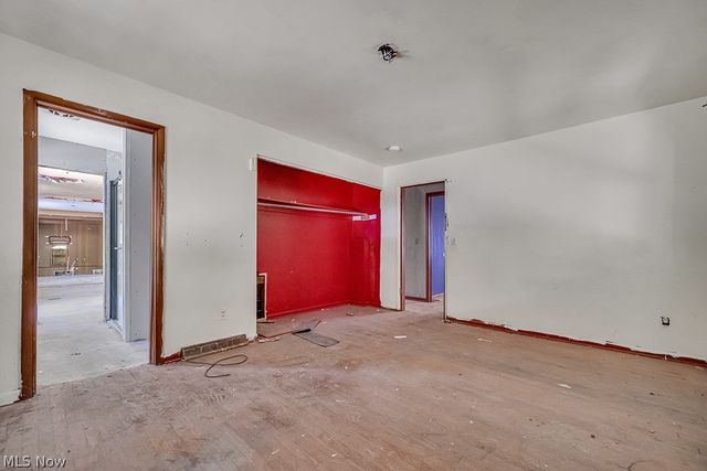 355 S Chillicothe Road, Aurora, OH 44202