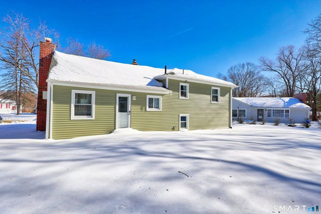 41 Sunnybrook Bend, Waterbury, CT 06708