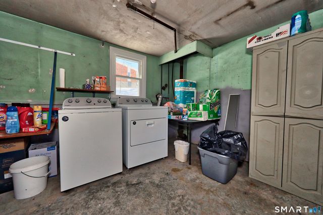 41 Sunnybrook Bend, Waterbury, CT 06708