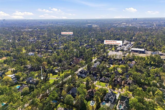 320 Blalock Rd, Piney Point Village, TX 77024