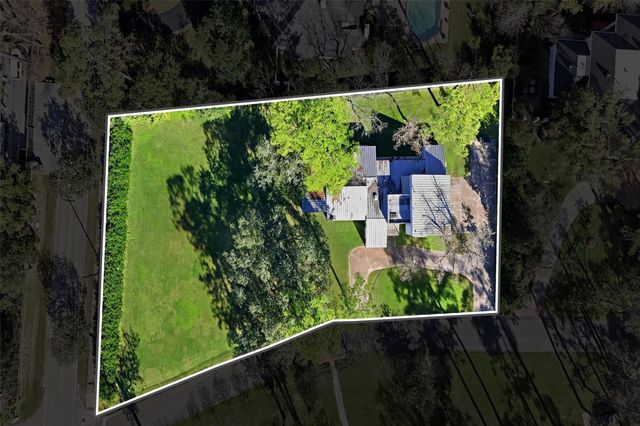 320 Blalock Rd, Piney Point Village, TX 77024