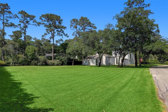 320 Blalock Rd, Piney Point Village, TX 77024