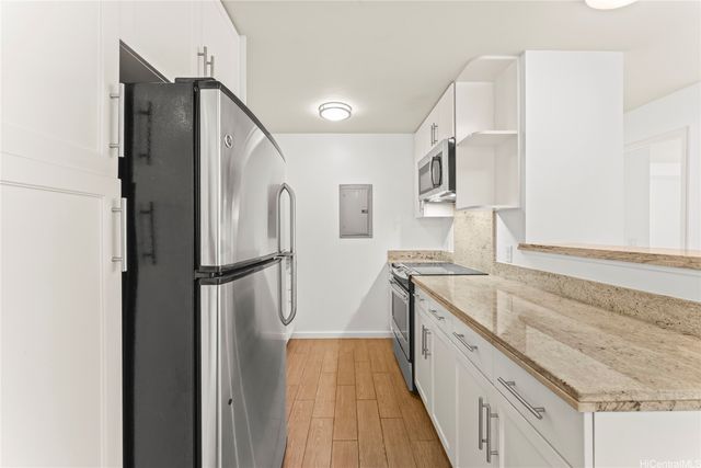 1810 Kaioo Drive C401, Honolulu, HI 96815