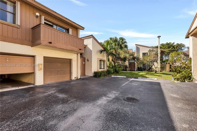 10639 SW 113th Pl 79D, Miami, FL 33176