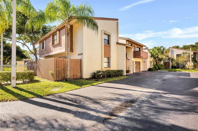 10639 SW 113th Pl 79D, Miami, FL 33176