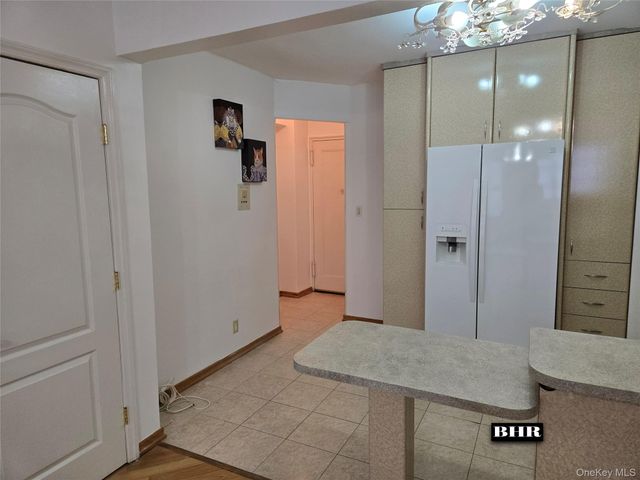 150 W End Avenue 3E, Brooklyn, NY 11235