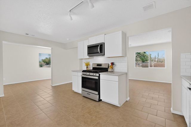 444 Juan P Sanchez Road SW, Los Lunas, NM 87031