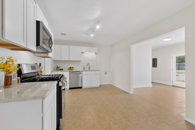 444 Juan P Sanchez Road SW, Los Lunas, NM 87031