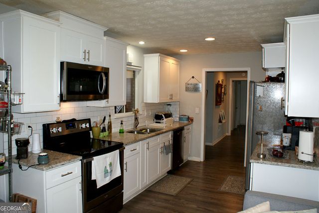 1146 Lakeshore Drive, Gainesville, GA 30501