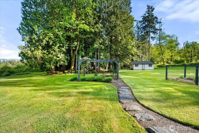 5509 234th Avenue E, Buckley, WA 98321