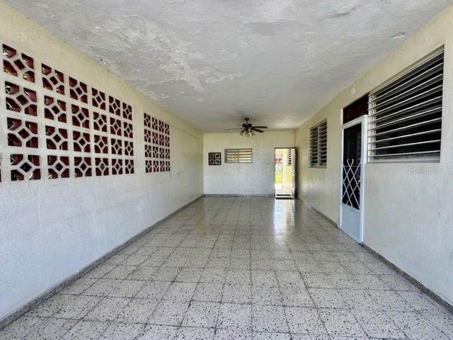51 DUCAL ST., EXTENSION EL COMANDANTE, Carolina, PR 00982