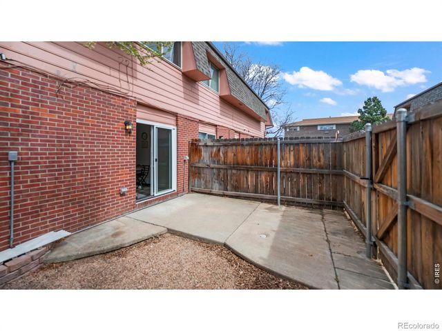 824 37th Ave Ct 824, Greeley, CO 80634