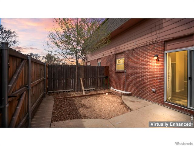 824 37th Ave Ct 824, Greeley, CO 80634