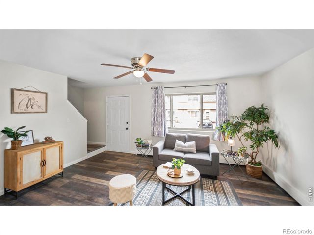 824 37th Ave Ct 824, Greeley, CO 80634