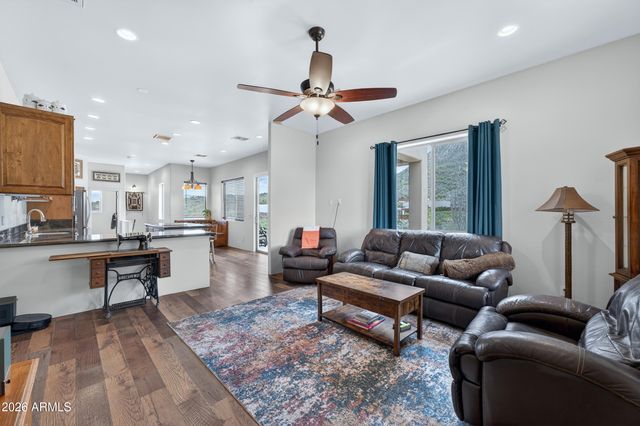 46607 N 35TH Avenue, New River, AZ 85087