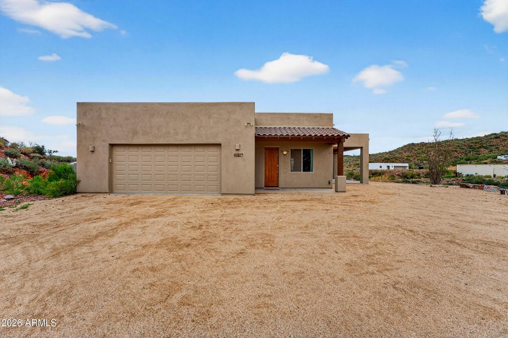 46607 N 35TH Avenue, New River, AZ 85087 — photo 2