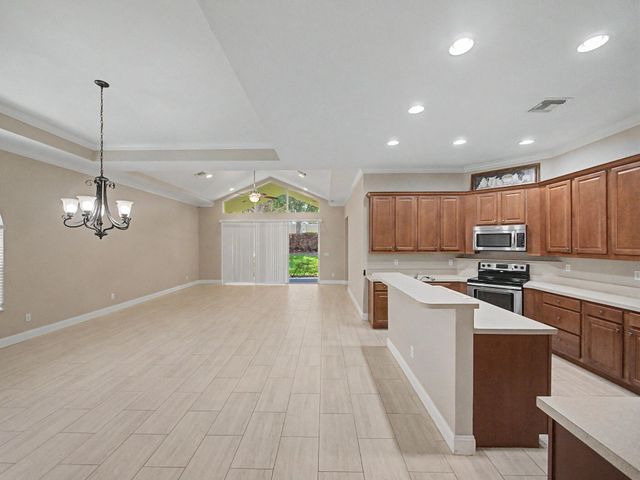 9112 Short Chip Circle, Port St. Lucie, Port St Lucie, FL 34986